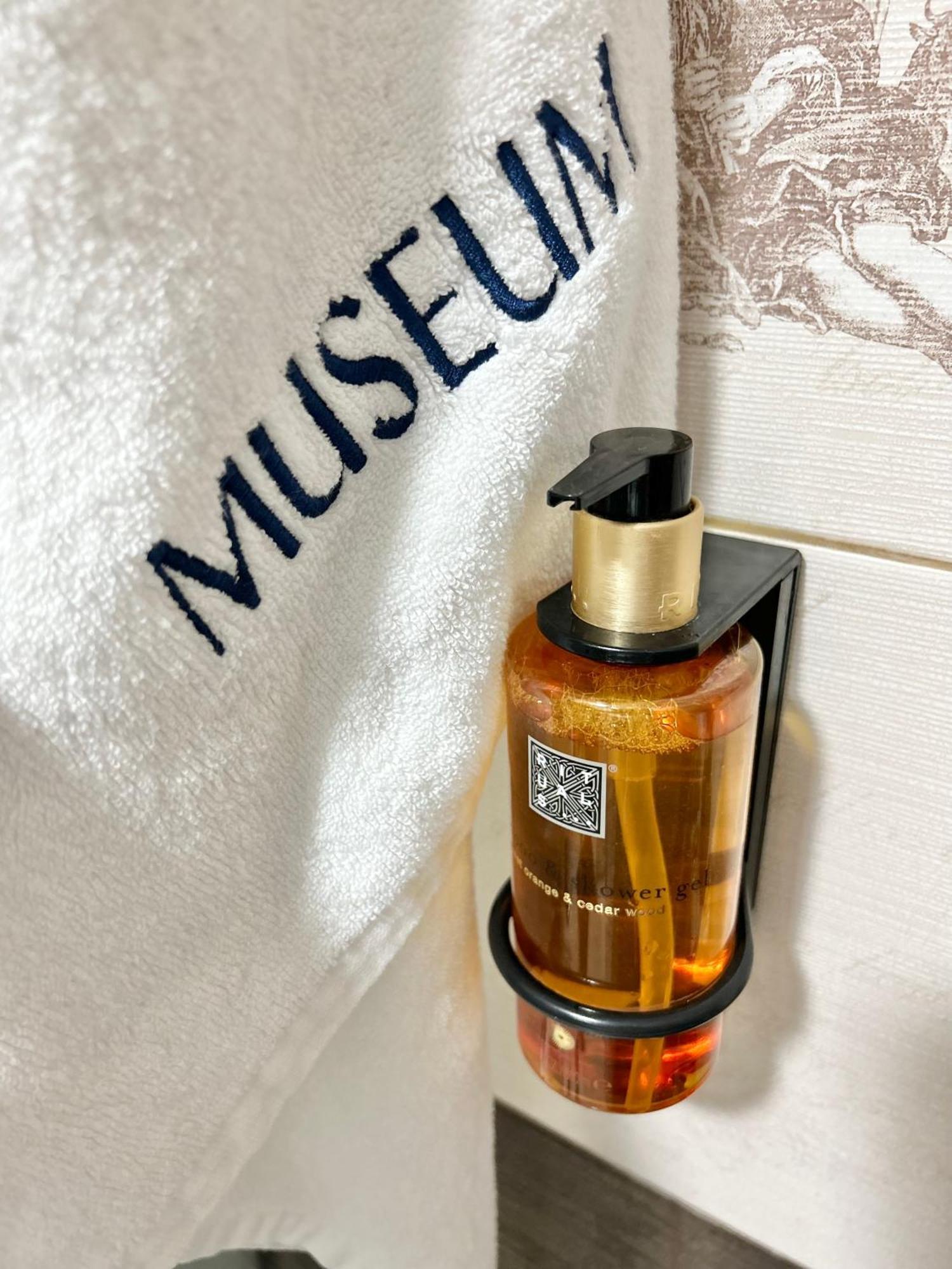 Paradise Museum City Center Belgrado Buitenkant foto
